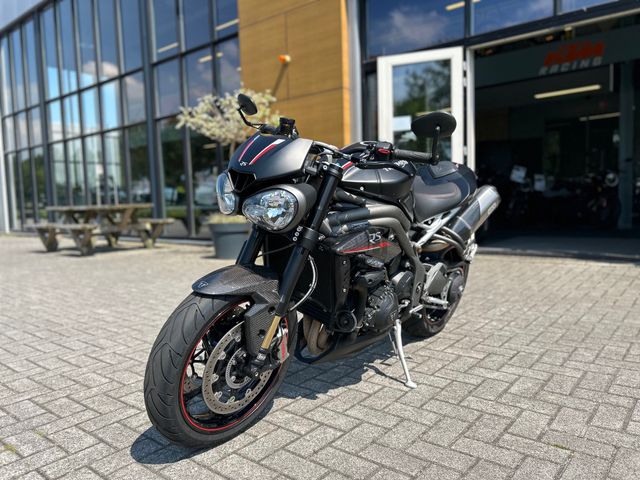 triumph - speed-triple-rs