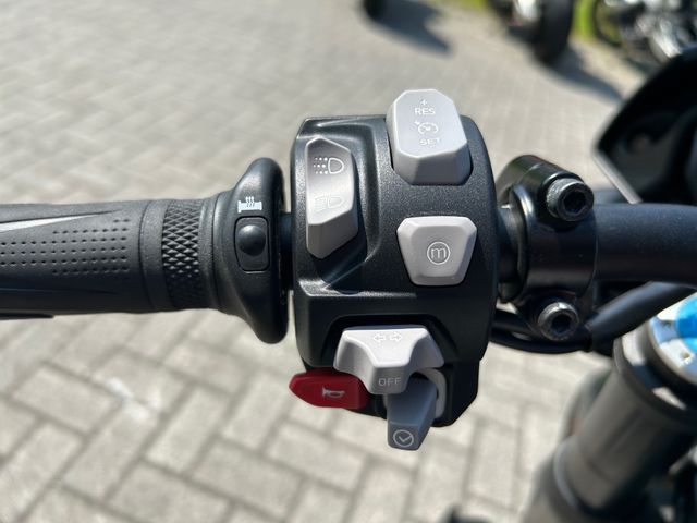 triumph - speed-triple-rs