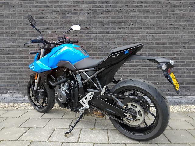 suzuki - gsx-8s