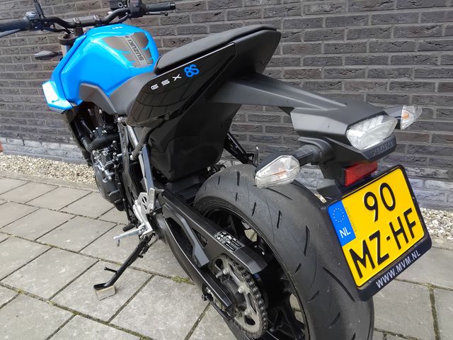 suzuki - gsx-8s