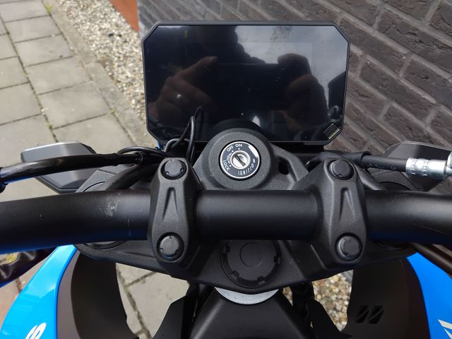suzuki - gsx-8s