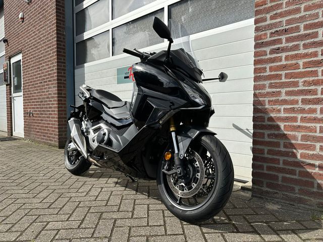 honda - nss-750-forza