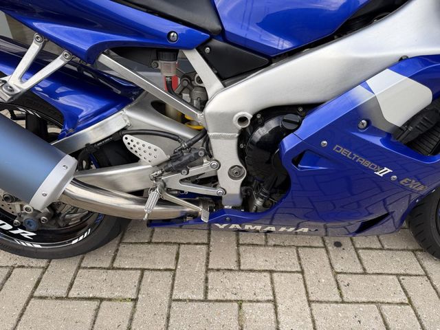yamaha - yzf-r1