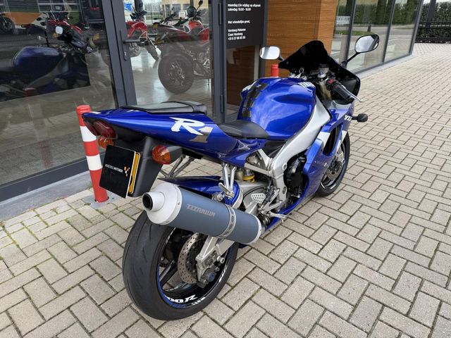 yamaha - yzf-r1