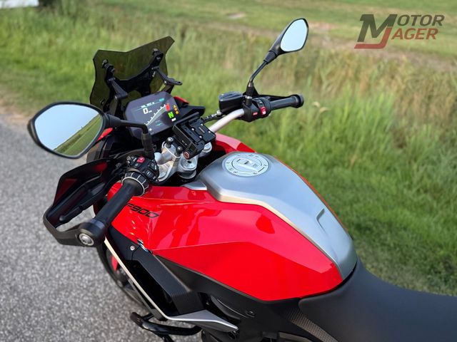 bmw - f-900-xr