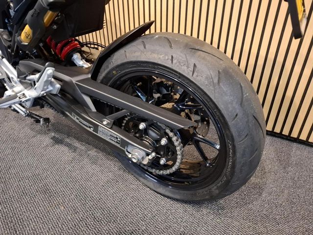 bmw - f-900-r