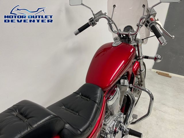 suzuki - vs-800-intruder