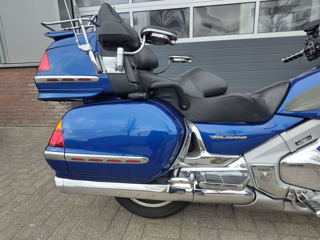 honda - gl-1800-goldwing-abs