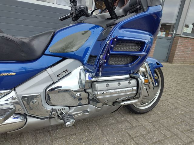honda - gl-1800-goldwing-abs