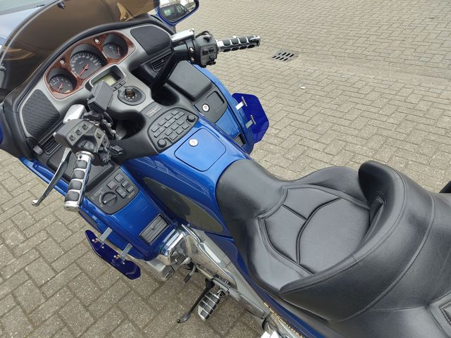 honda - gl-1800-goldwing-abs