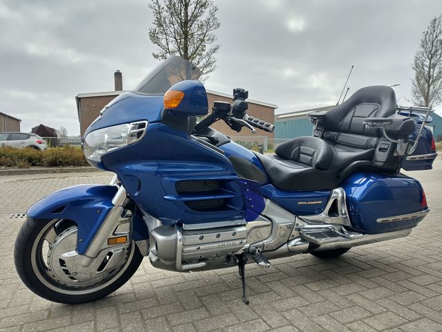honda - gl-1800-goldwing-abs