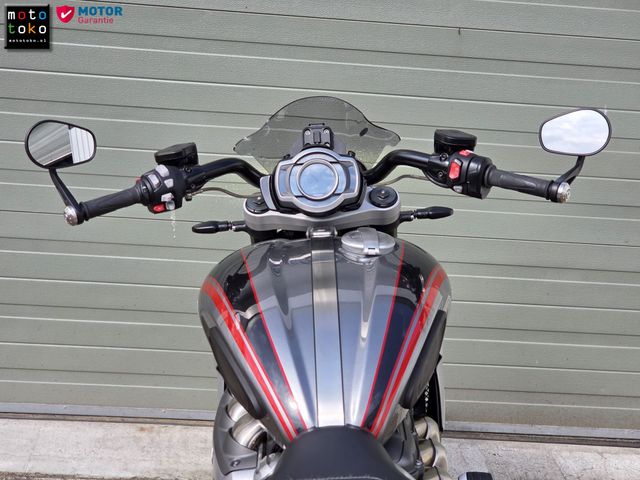 triumph - rocket-3-gt