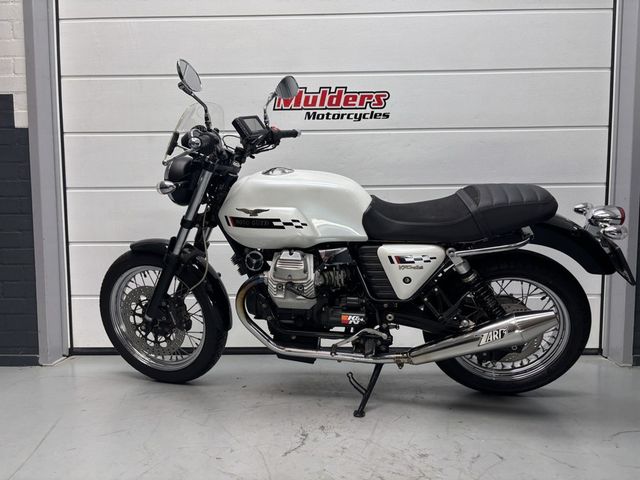 moto-guzzi - v-7-cafe-classic