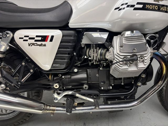 moto-guzzi - v-7-cafe-classic