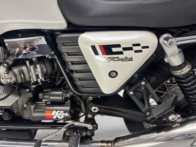 moto-guzzi - v-7-cafe-classic