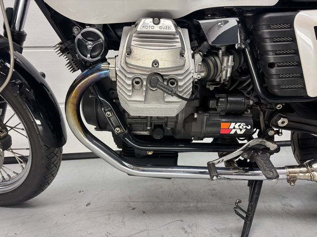 moto-guzzi - v-7-cafe-classic