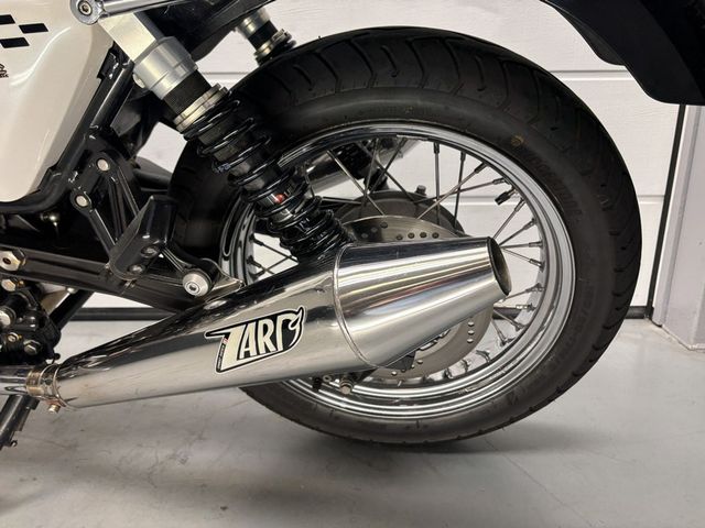 moto-guzzi - v-7-cafe-classic