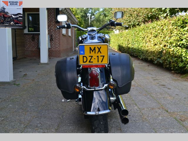 harley-davidson - softail-deluxe-flstn