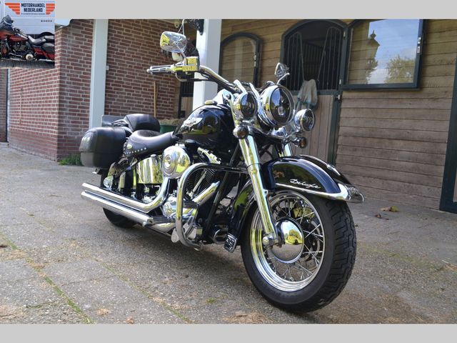 harley-davidson - softail-deluxe-flstn
