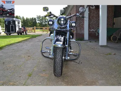 HARLEY-DAVIDSON SOFTAIL DELUXE FLSTN – foto 3