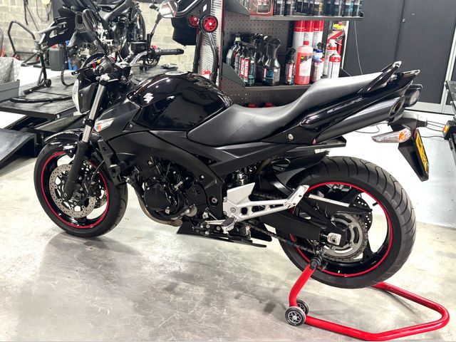 suzuki - gsr-600-a