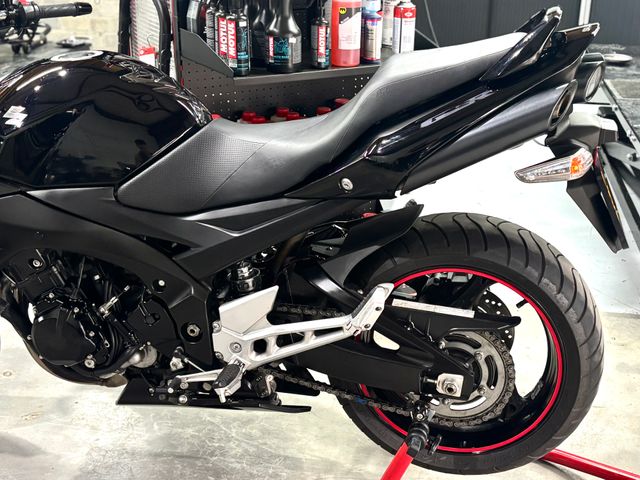 suzuki - gsr-600-a