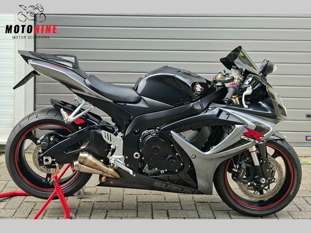 suzuki - gsx-r-600