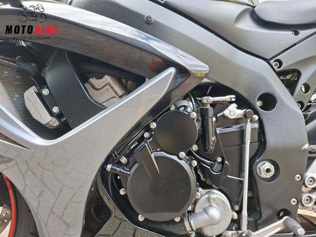 suzuki - gsx-r-600