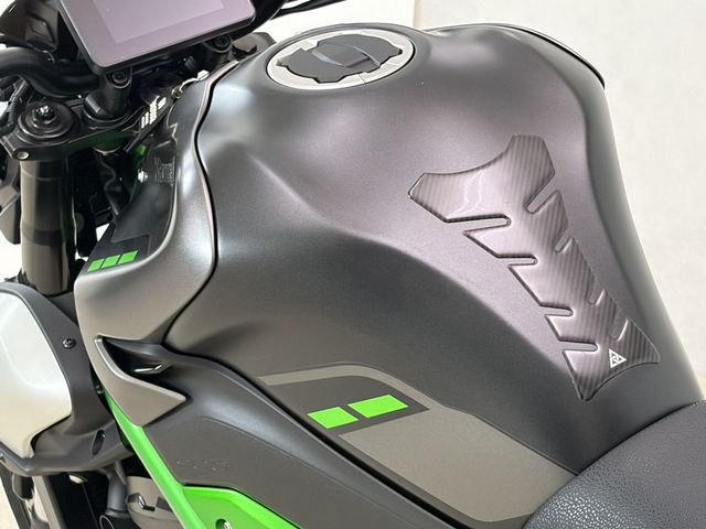 kawasaki - z900