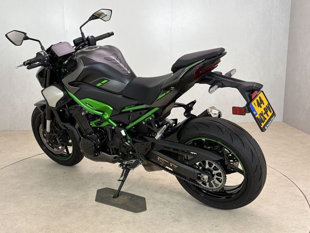 kawasaki - z900