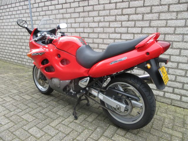 suzuki - gsx-600-f