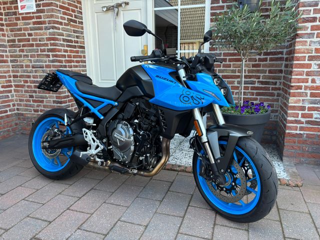 suzuki - gsx-8s