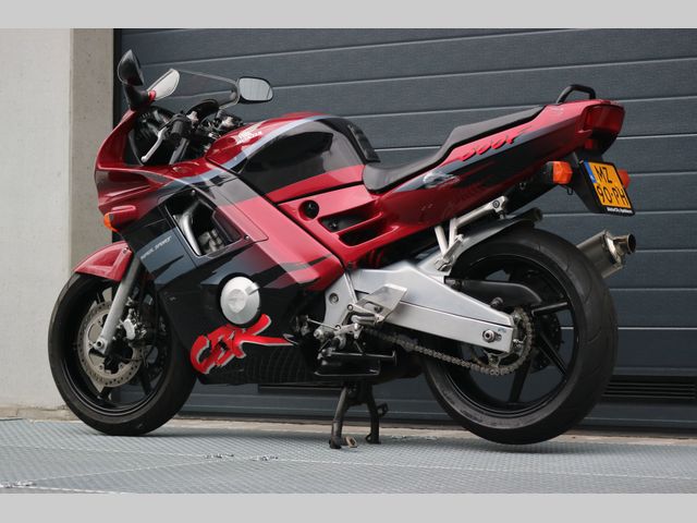 honda - cbr-600-f
