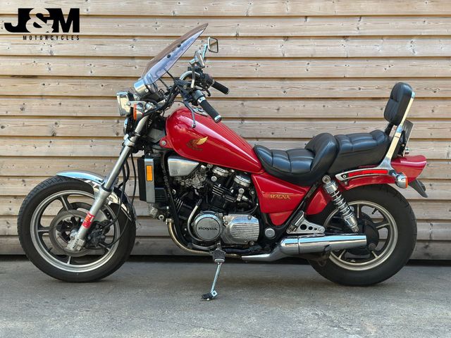 honda - vf-700-c-magna