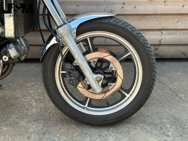 honda - vf-700-c-magna