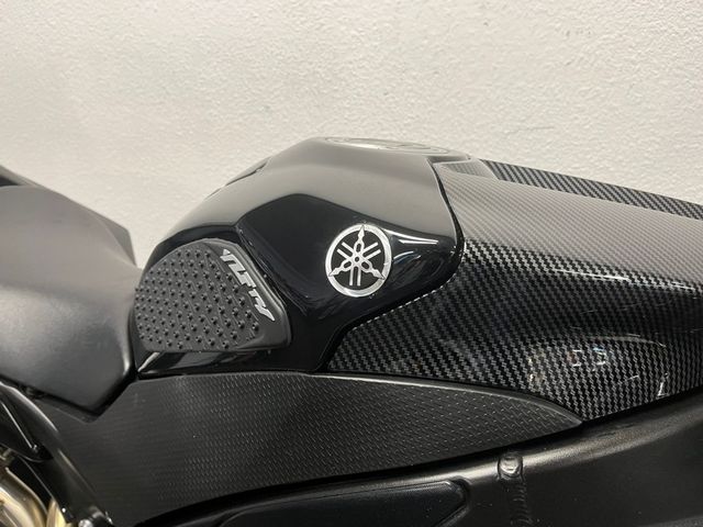 yamaha - yzf-r1