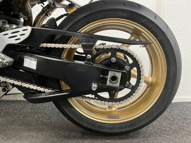 yamaha - yzf-r1
