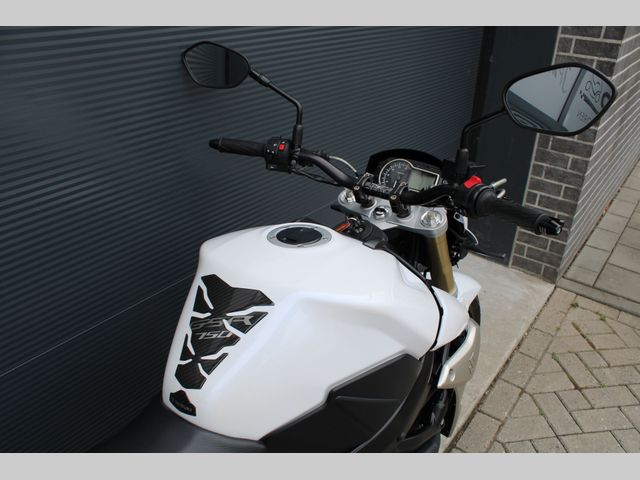 suzuki - gsr-750-a