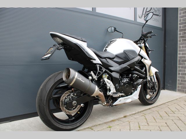 suzuki - gsr-750-a
