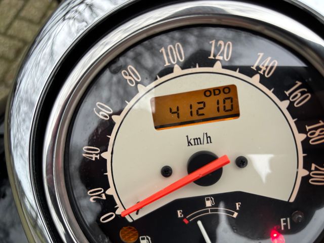kawasaki - vn-900-classic
