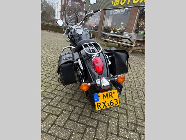 kawasaki - vn-900-classic