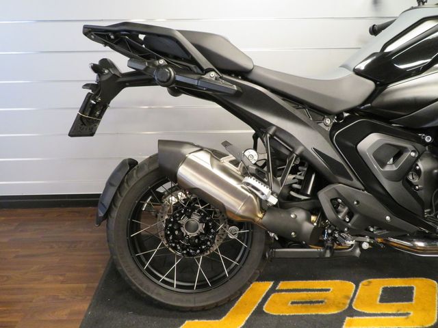 bmw - r-1300-gs