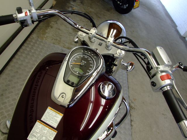 suzuki - intruder-c-800-classic