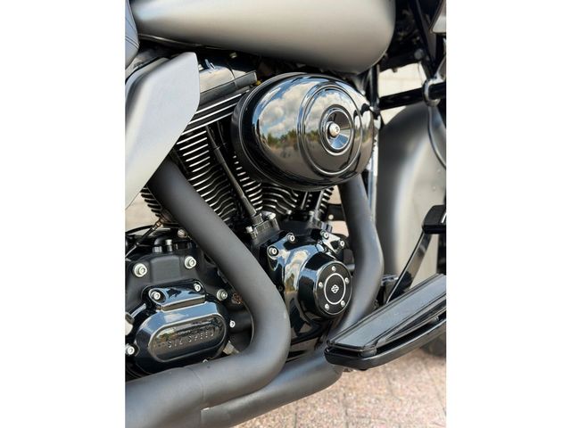 harley-davidson - road-glide