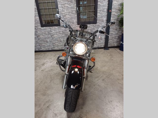 suzuki - c-1800-lc-intruder