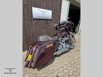 HARLEY-DAVIDSON STREET GLIDE SPECIAL FLHXS – foto 4