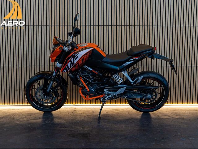 ktm - 125-duke