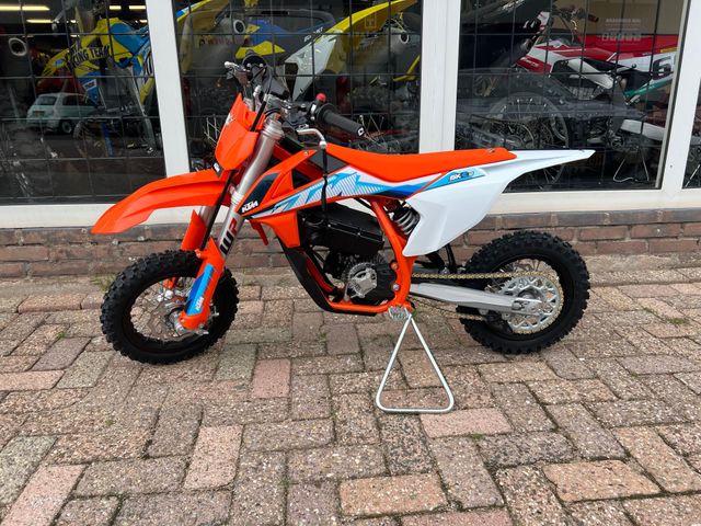 ktm - sx-e3