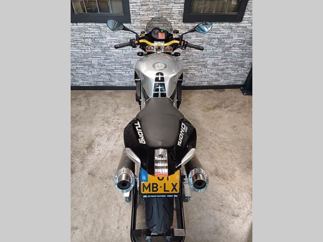 aprilia - tuono-1000-r