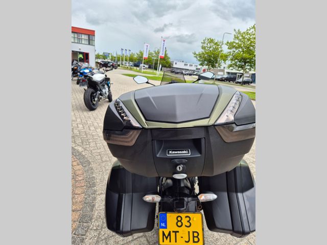 kawasaki - versys-650-grand-tourer